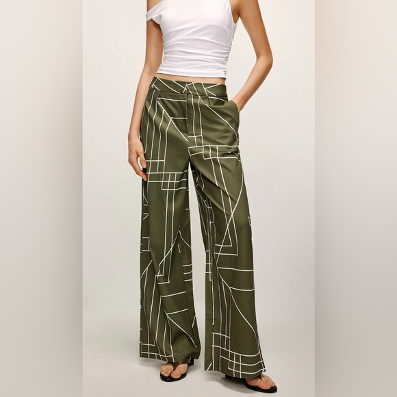 Commense Pants - NWT Commense Olive Wide Leg Geometric Pants